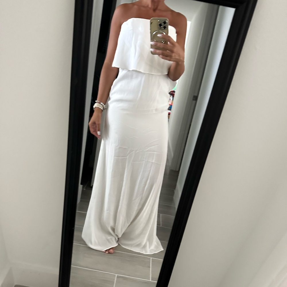 Off white long dress BCBG only wore once size 2